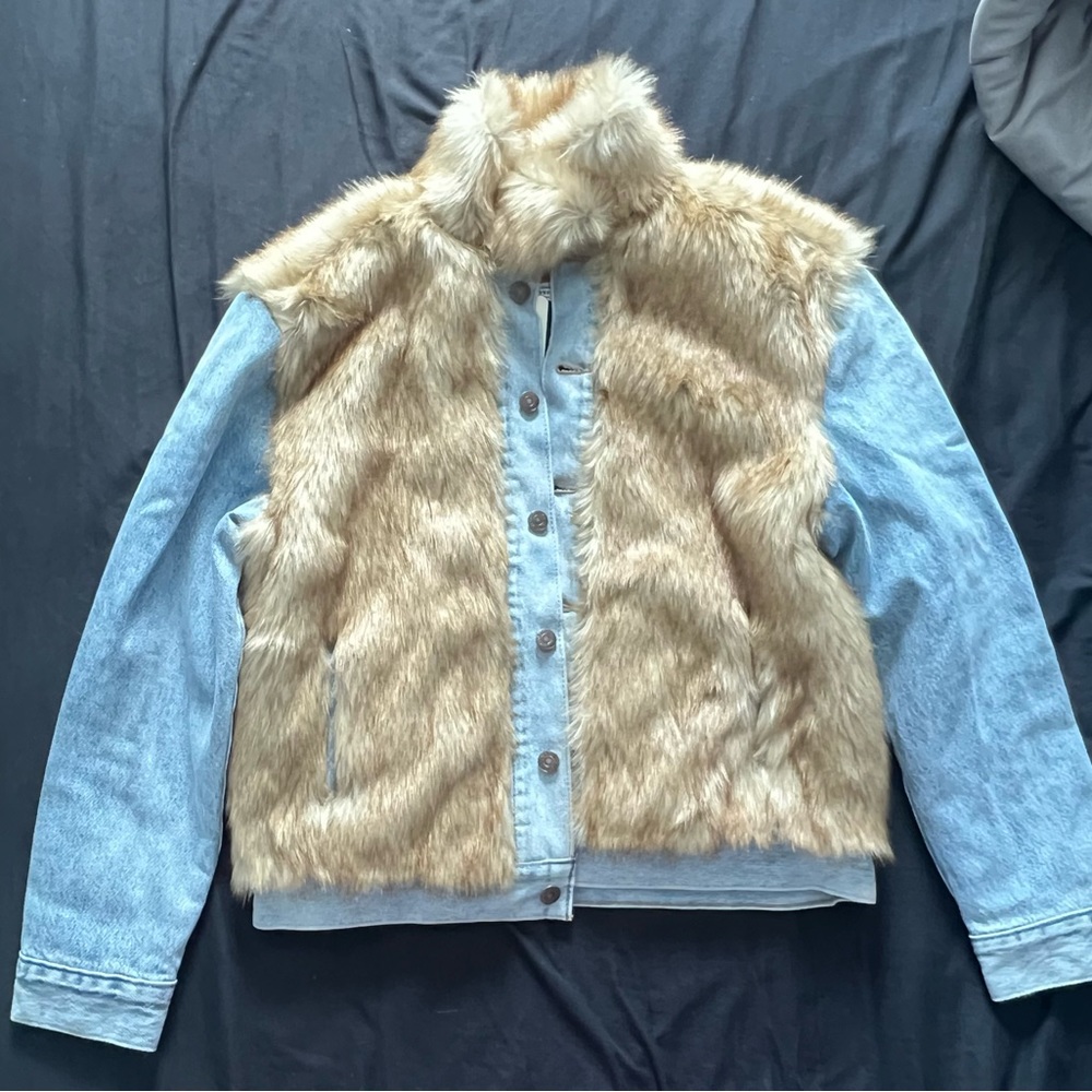 Women denim jacket
